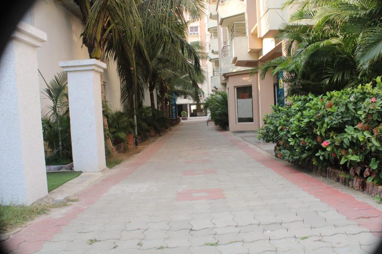 Wekare Sea Sight Service Apartments Puri Exterior foto