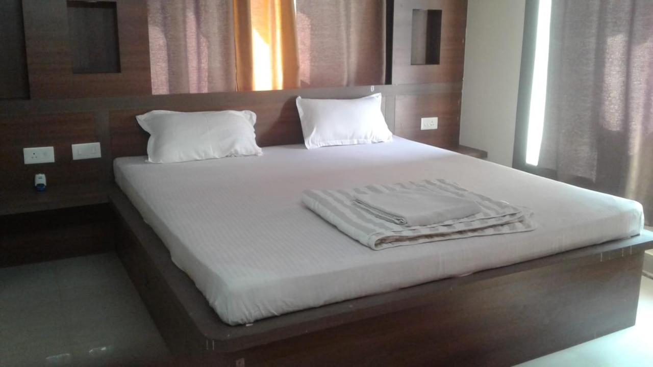 Wekare Sea Sight Service Apartments Puri Exterior foto